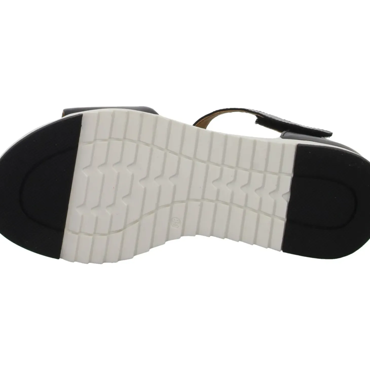 CAPRICE Sportliche Sandalette bis 30mm Sohlenhöhe