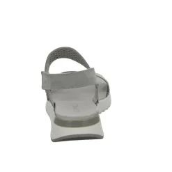 CAPRICE Sportliche Sandalette bis 30mm Sohlenhöhe